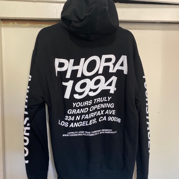 Yours Truly Streetwear - Picture 1 of 2